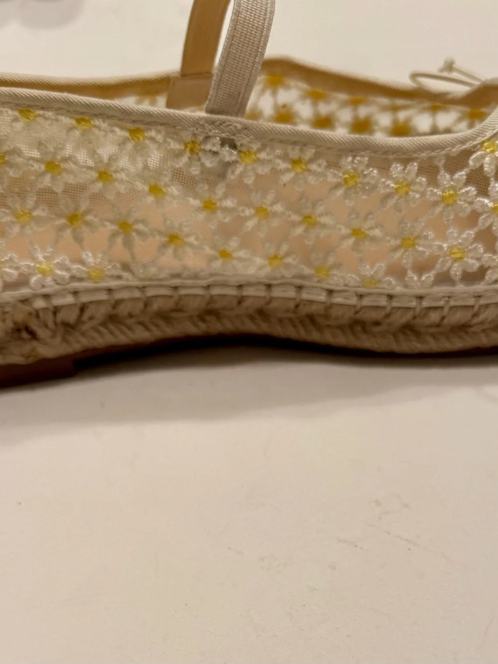 Madden Girl Size 10 Woven Floral Espadrille Ballet Flat